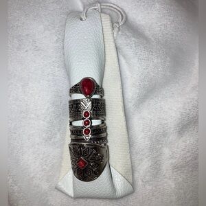 Free People Ring set brass with ruby detail